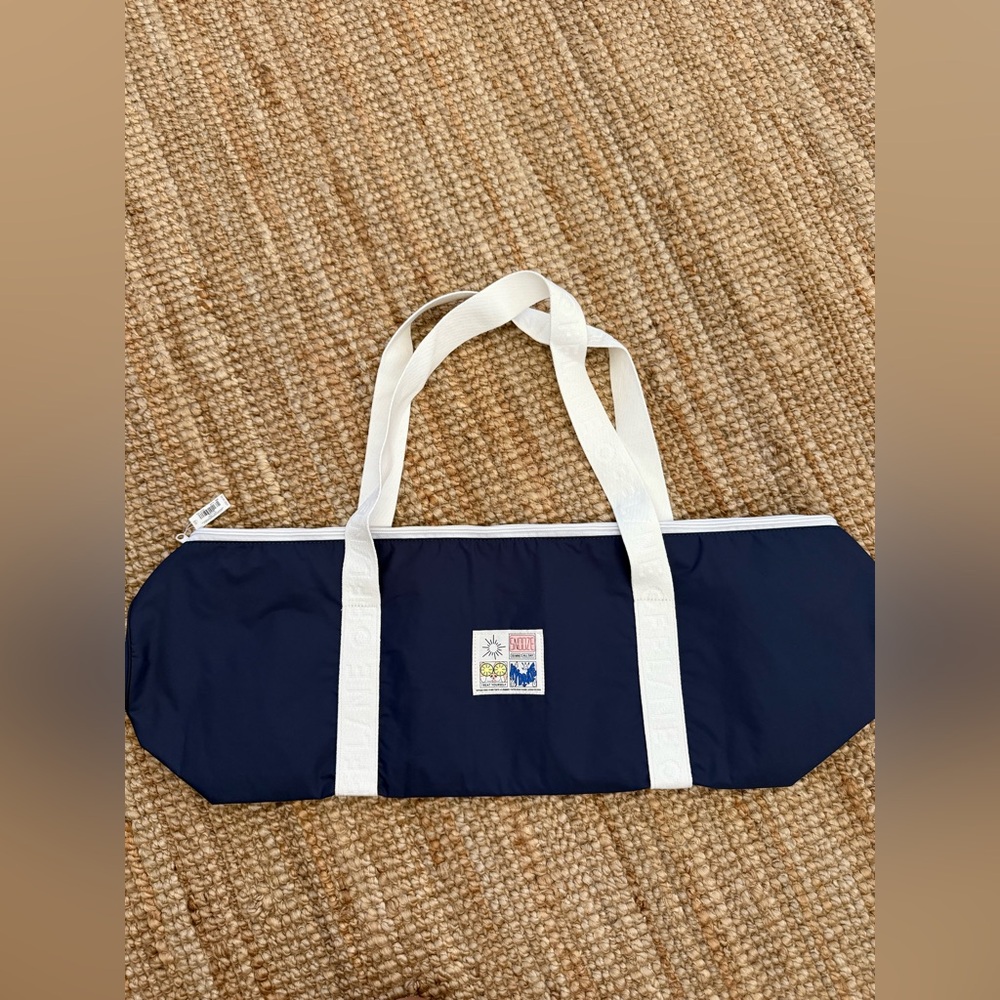 NWT aerie Navy and White Yoga Mat/Accessory Bag